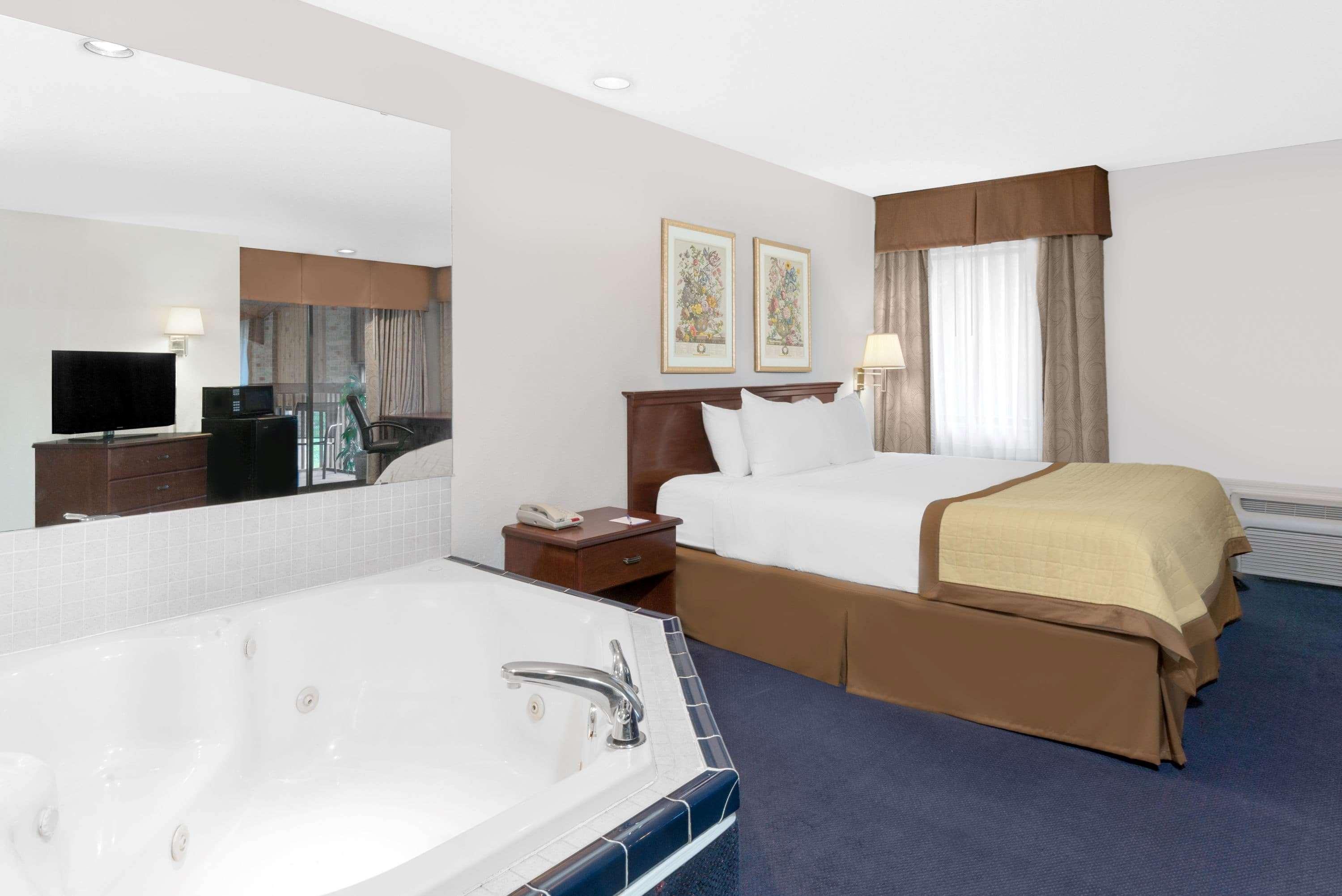Baymont By Wyndham Zanesville Buitenkant foto